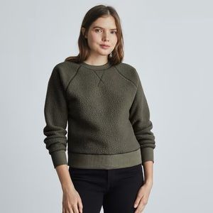 NWT Everlane ReNew Fleece Raglan Sweatshirt - Size L in Kalamata